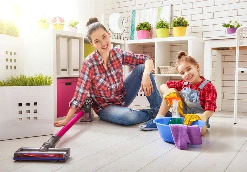 дети помогают по хозяйству